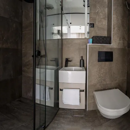 Prime Apartment *